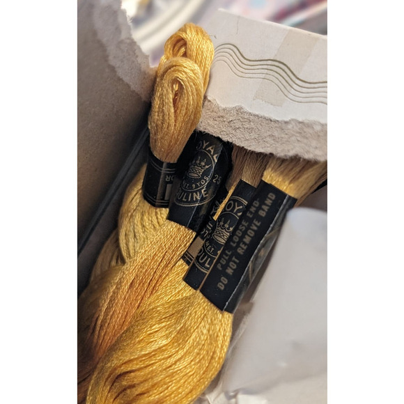 ROYAL MOULINE Mercerized Cotton Coats & Clark & Some DMC Embroidery Floss Lot - Picture 5 of 16